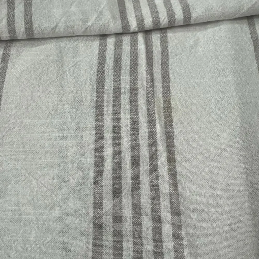 Threshold Tablecloth 70 x 68